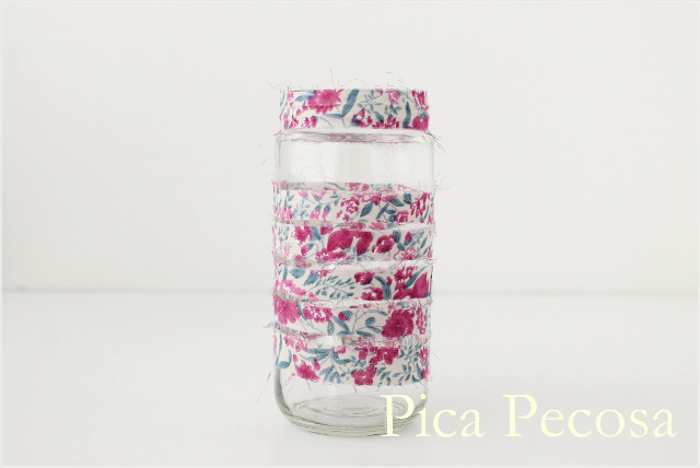 como-hacer-jarron-diy-bote-conservas-reciclado-tiras-tela-cordel