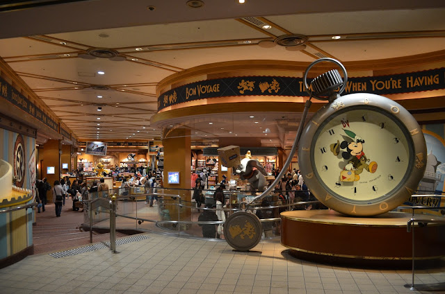 Disney store, Tokyo Disneyland