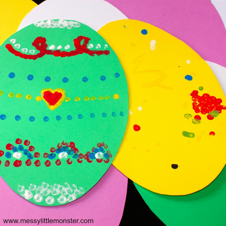 Q-Tip (cotton bud) painting Easter egg craft for toddlers and preschoolers. Enjoy using this fun painting technique to create Easter cards or an Easter garland.