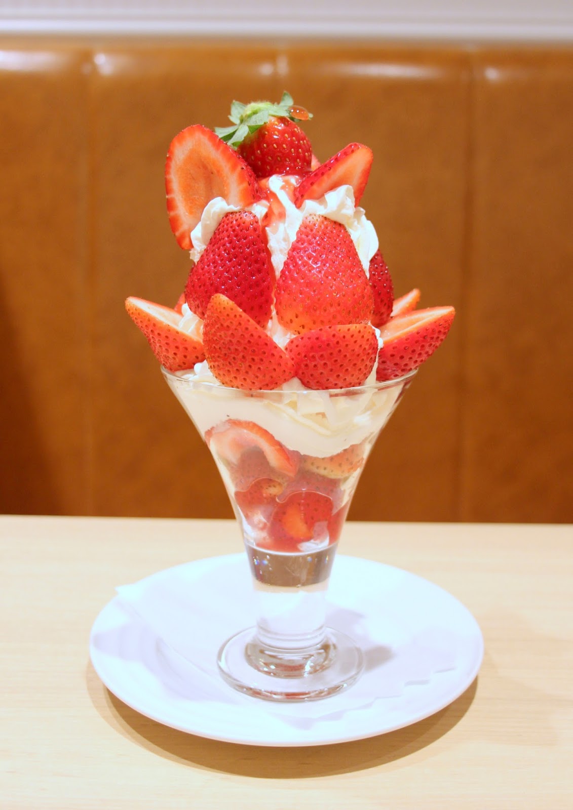 Kajitsuen 果実園 Fruit Cafe in Tokyo Popular but Mediocre