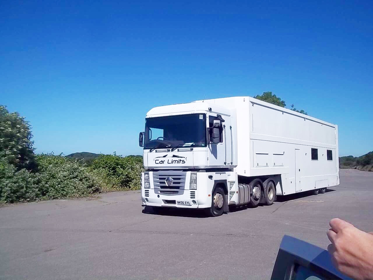 Driving a Renault Magnum with a 55ft Trailer Llandow Circuit Driving For One Lorry Experience