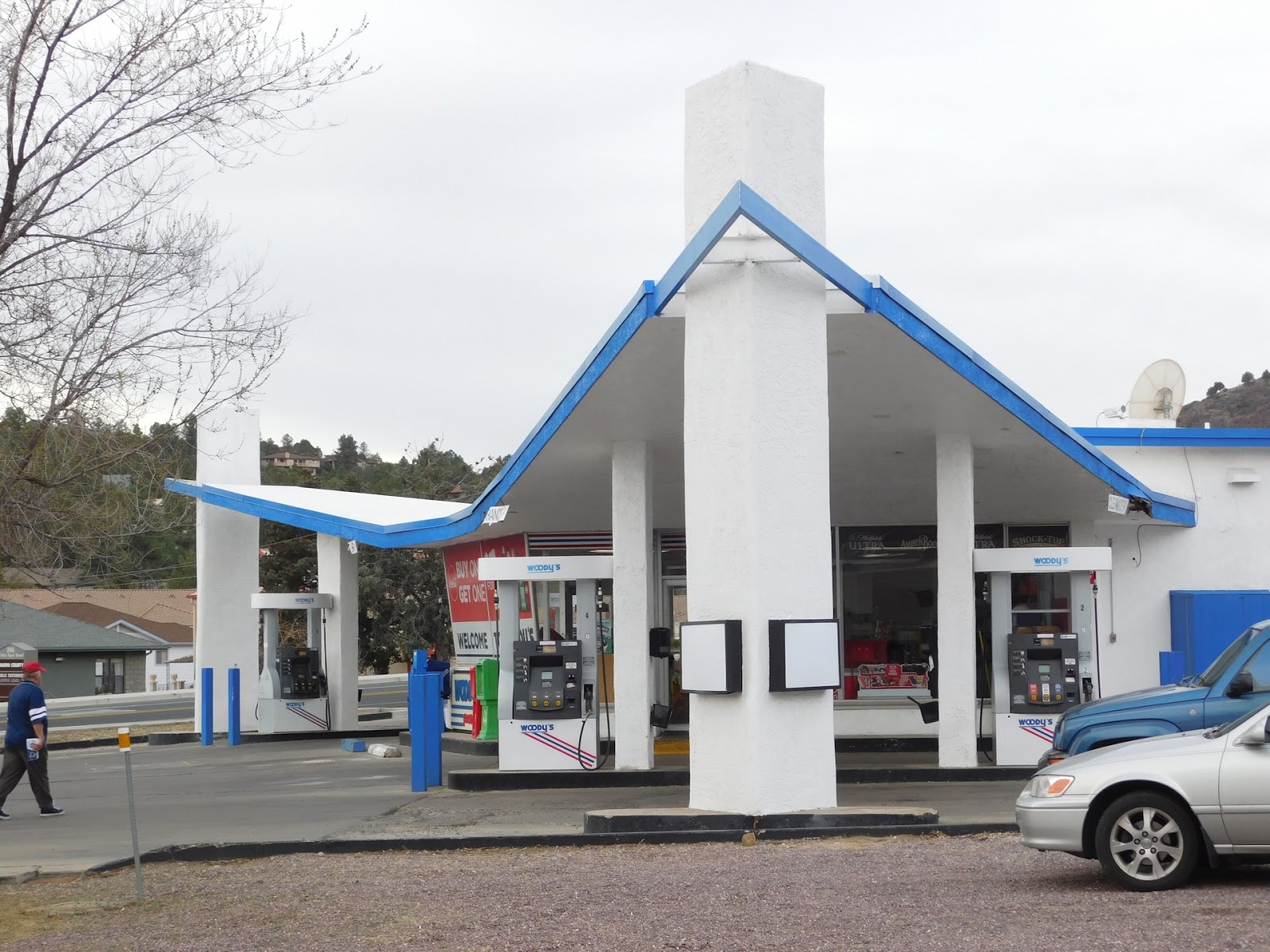 US 89 Stories Prescott's Googie Gas Station