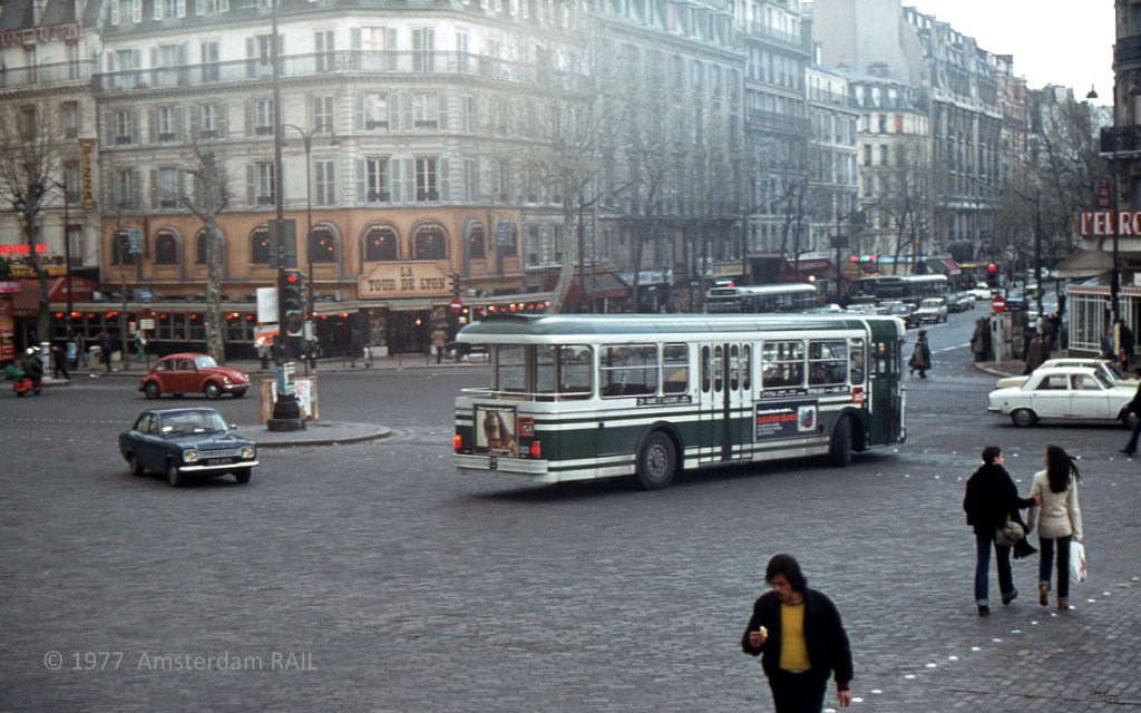Gare de Lyon, Paris, 1977 ~ vintage everyday
