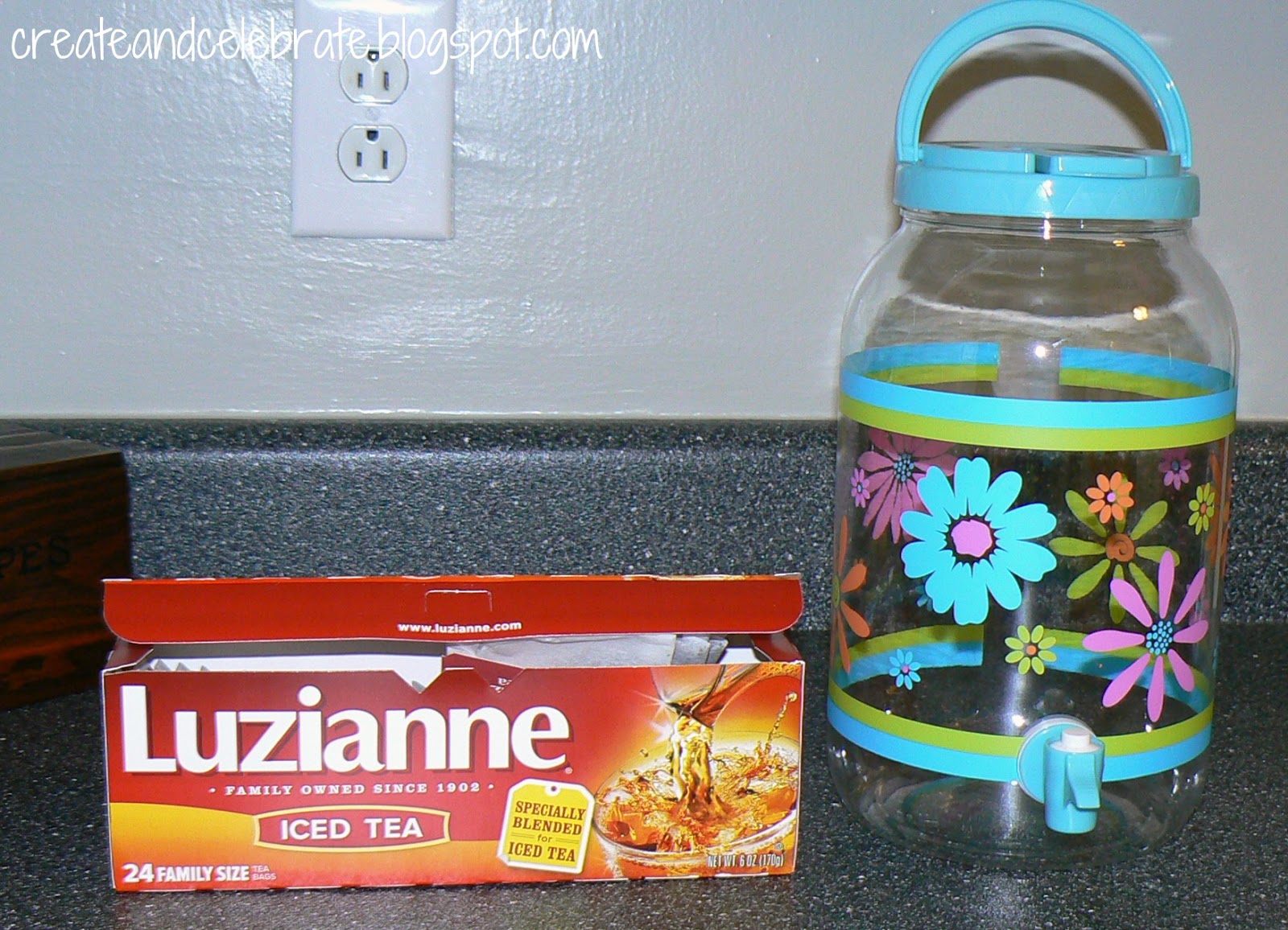 Create & Celebrate Summertime Sun Tea
