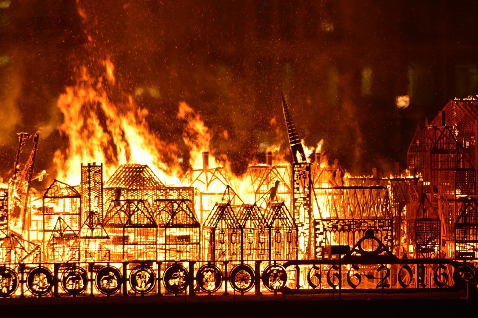 После великого пожара. Великий Лондонский пожар 1666. Великий пожар в Лондоне. Большой пожар в Лондоне в 1666. Лондонский пожар 1666.