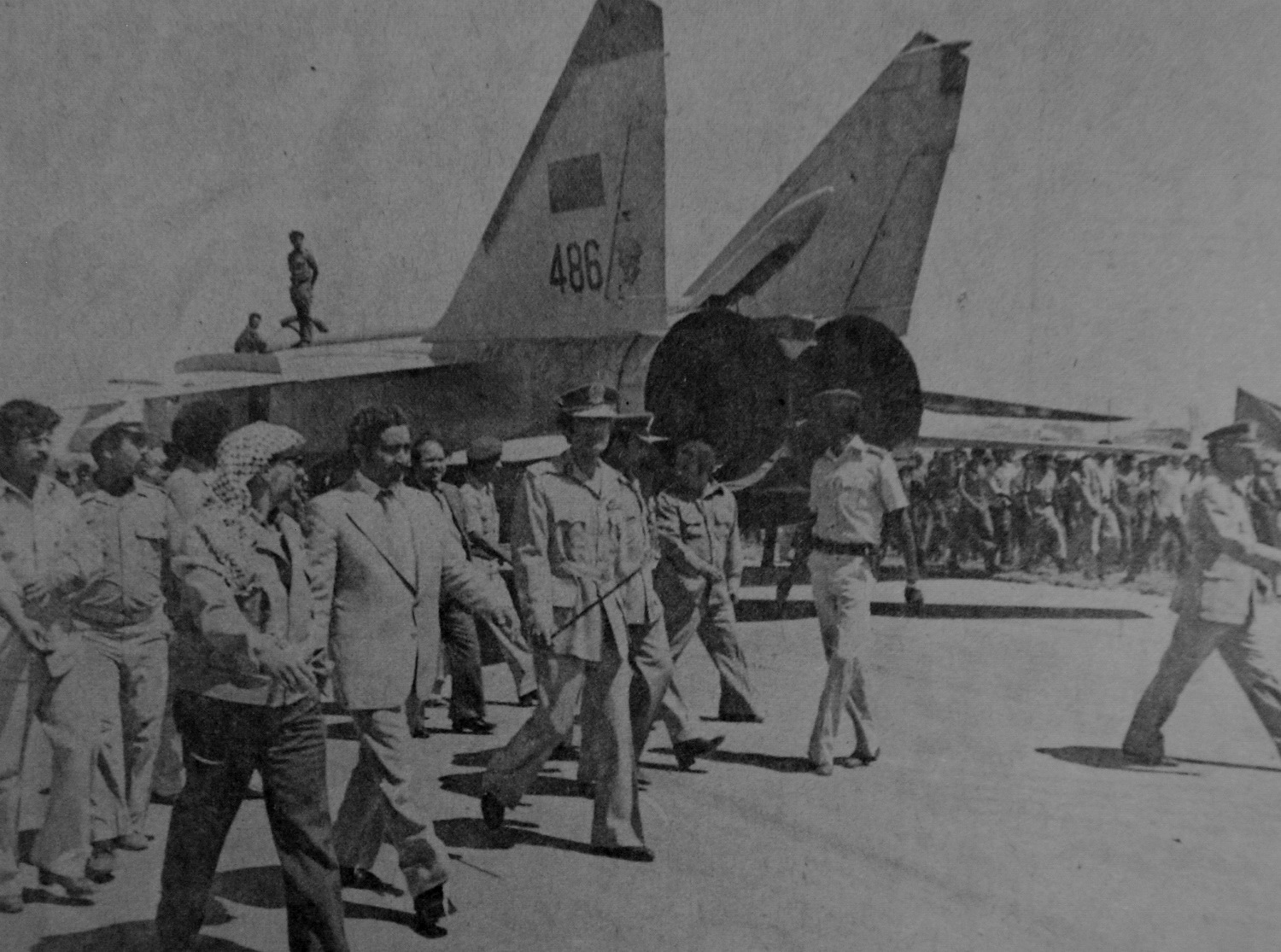 LIBIA+MIG-25+486+GADAFFI+ARAFAT.jpg