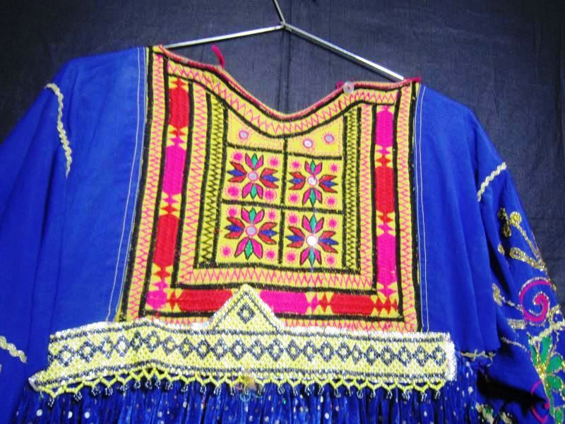 Saneens: Afghan Dresses Beautiful Traditional New style Clothing