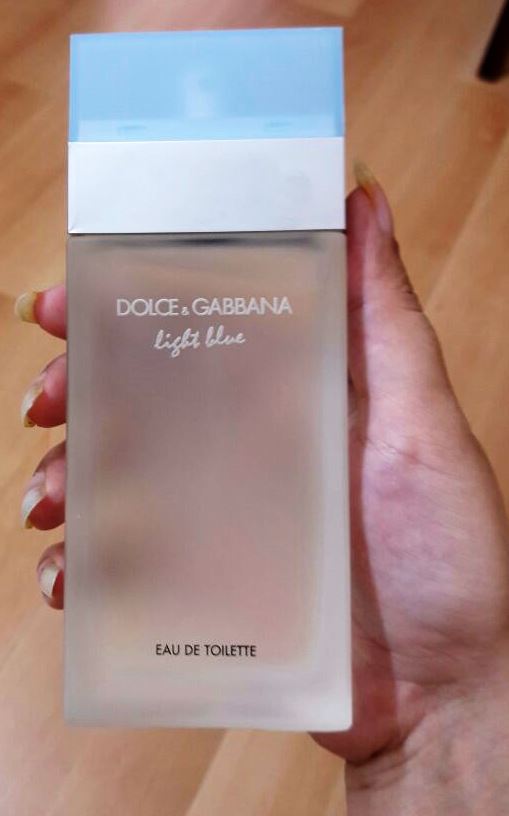 d&g light blue perfume review