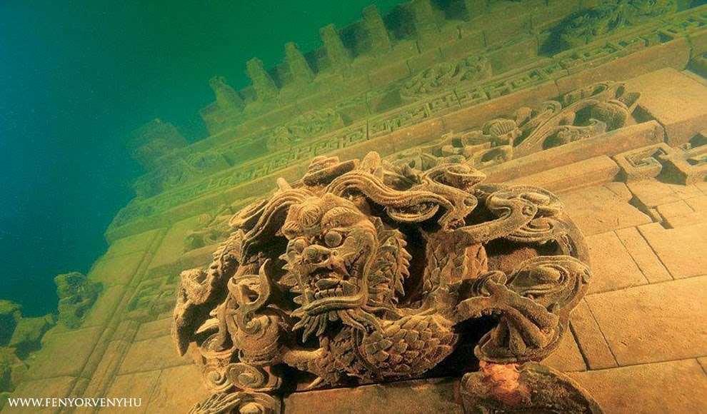 Víz alatti ősi város egy kínai tóban