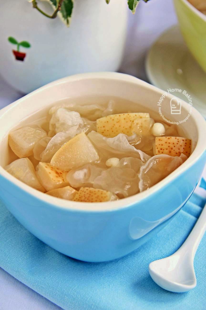 Happy Home Baking Snow Pears with Chuan Bei and Snow Fungus