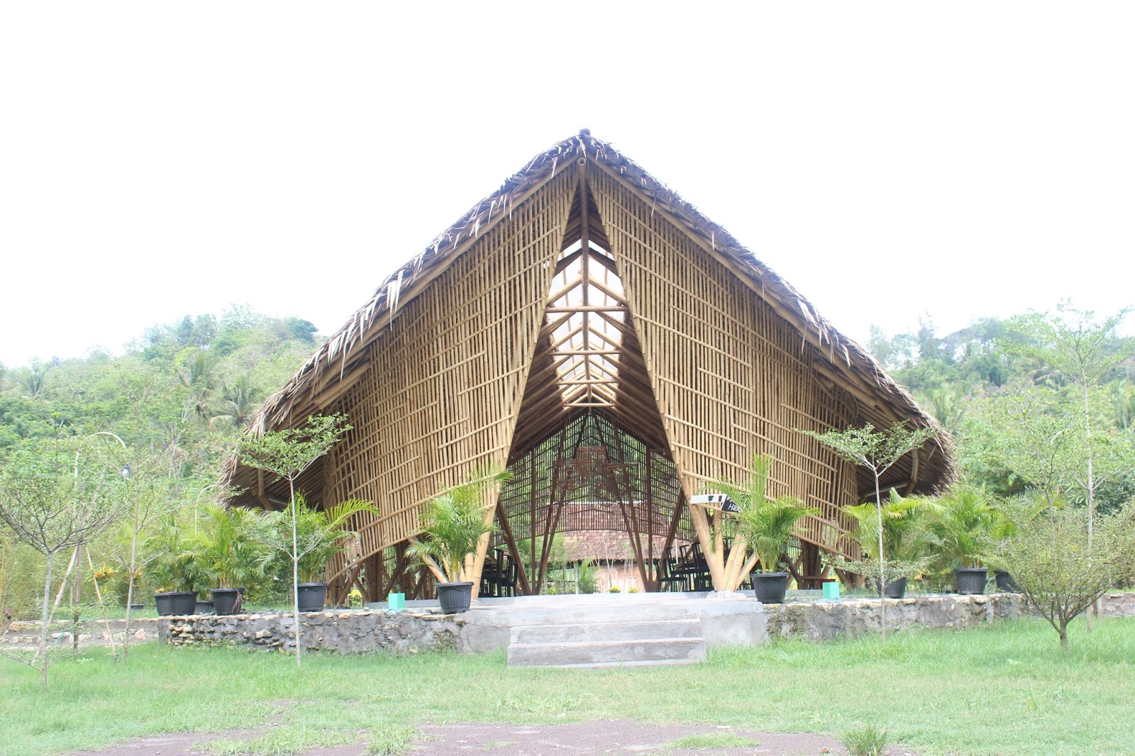 Tempat Kuliner yang lagi Hits Di Bantul ~ Ingkung Kuali