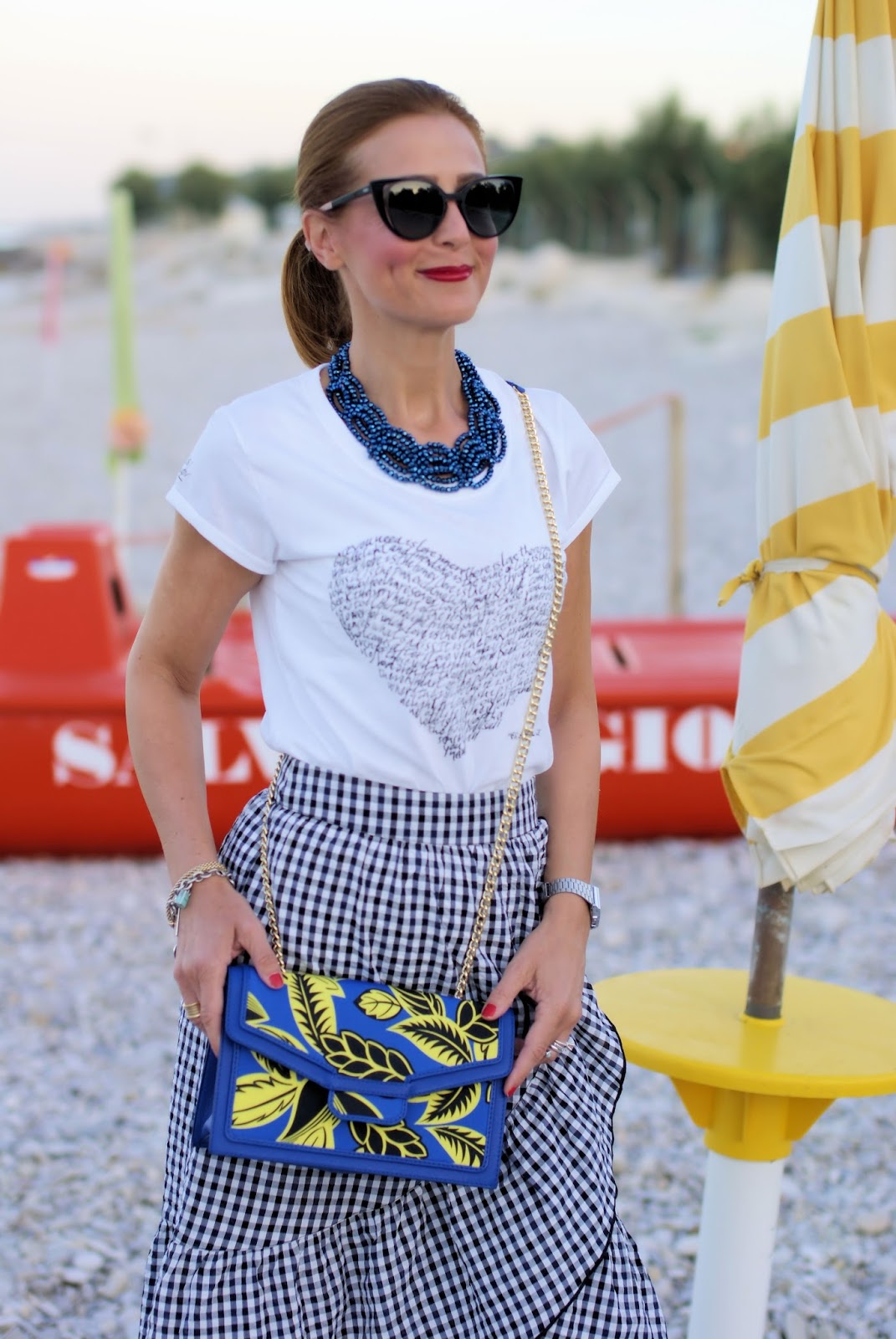 The gingham trend and Simocal t-shirt on Fashion and Cookies fashion blog, fashion blogger style