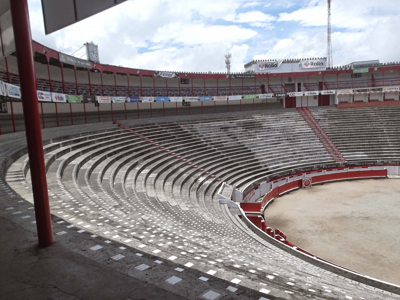Zorro Corredero de Cadalso de los Vidrios Plaza de toros de Manizales