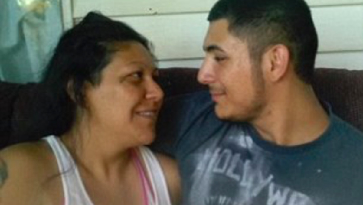 Madre e hijo son Novios y no tienen miedo de ir a la cárcel por