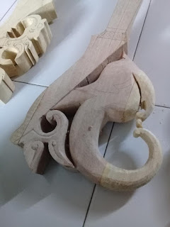 ukiran bagian di kepala panting ukiran pada panting