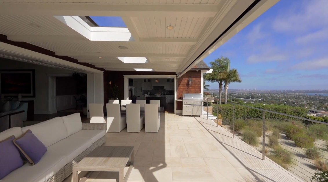 37 Interior Design Photos vs. 1429 Calle Altura, La Jolla Home Tour