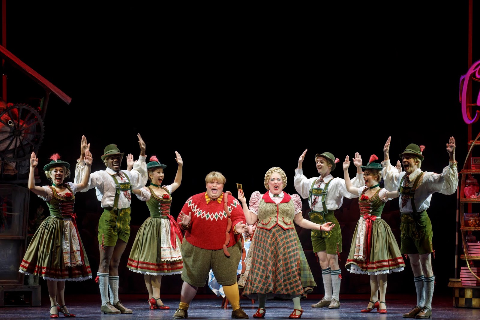 Review Hollywood Pantages Offers Pure Imagination with CHARLIE AND THE