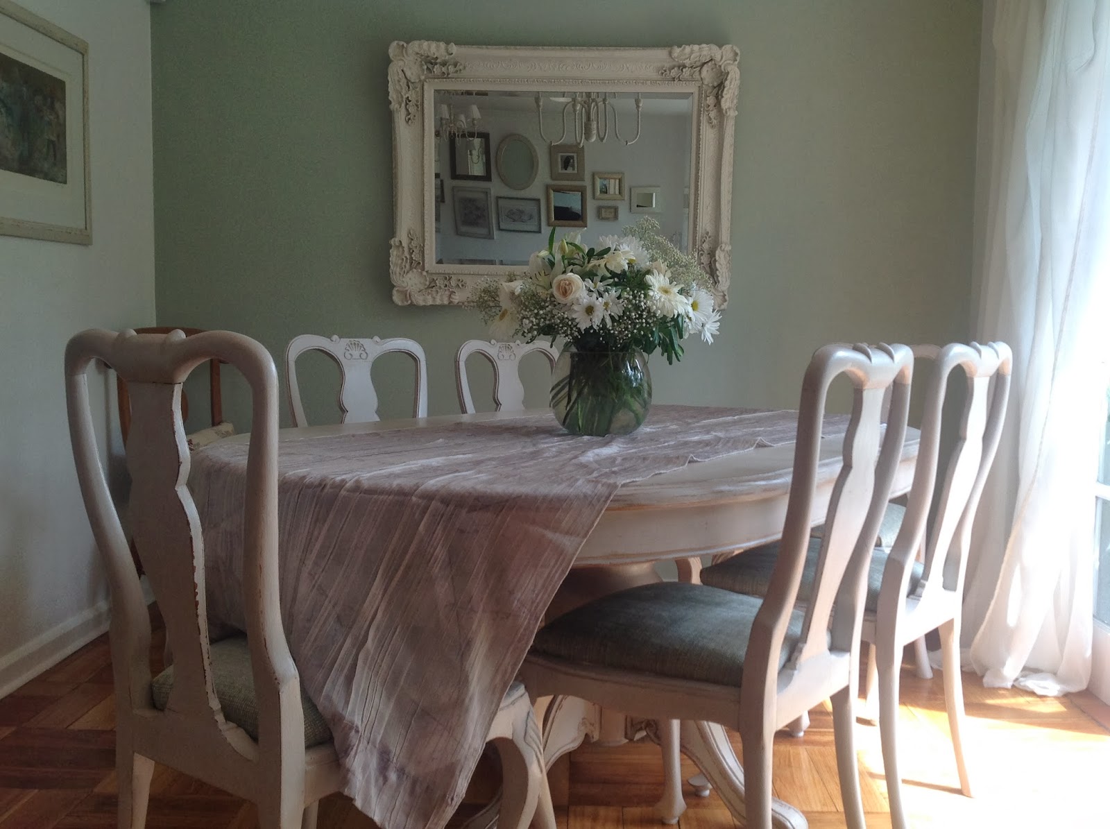 Paz Montealegre | Decoración: Muebles Provenzal...ve más en etiqueta