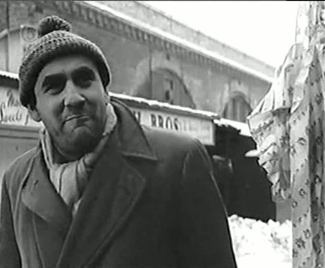 Actors Warren Mitchell