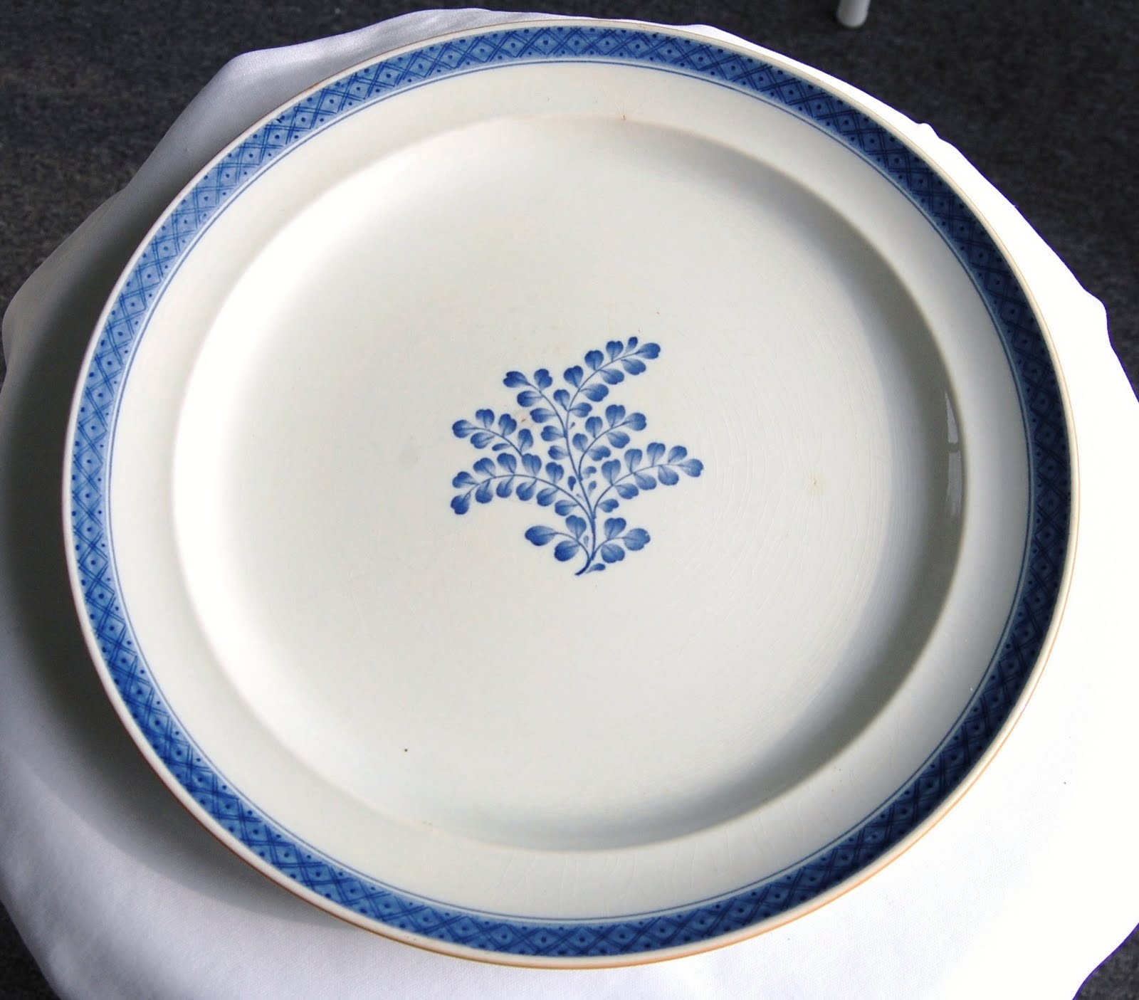 Found 2nd Hand Denmark Gabriella Dinner Plate