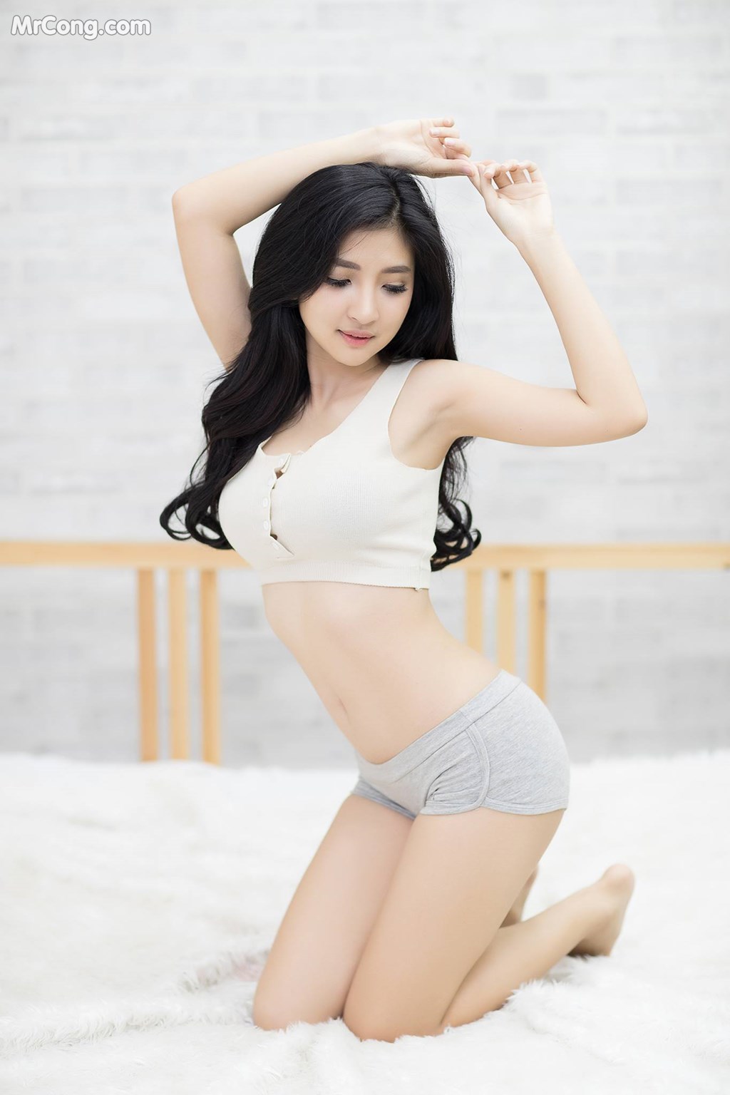 See the sexy body of the beautiful Wethaka Keawkum (27 pictures) photo 2-4
