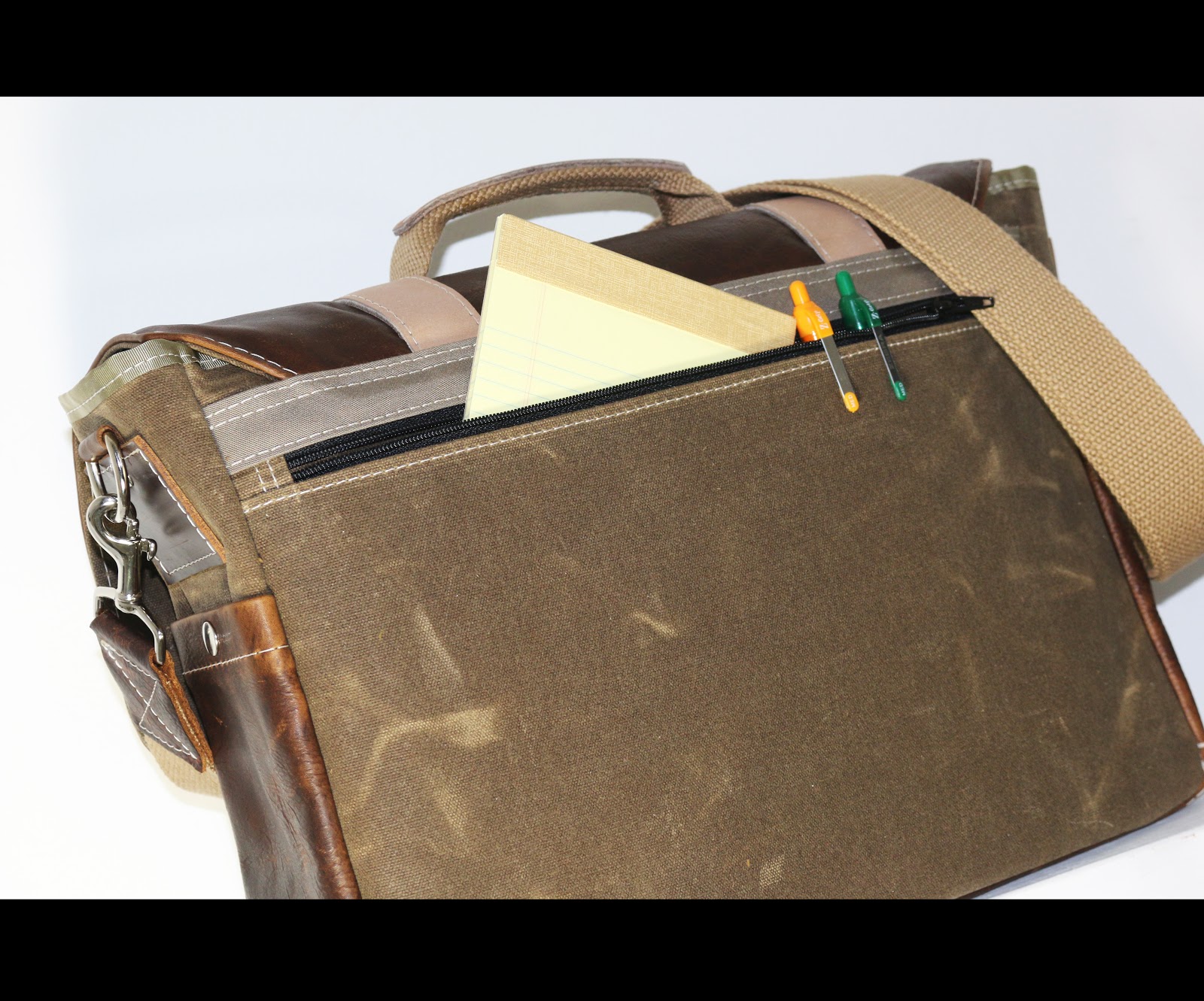 ALEX M LYNCH designer handmade leather messenger bag