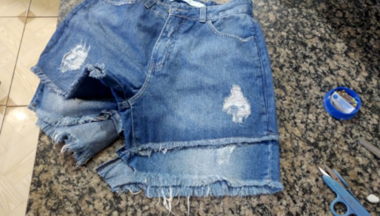 short curto na frente e comprido atras