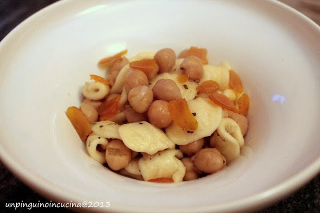 pasta e ceci risottata con bottarga