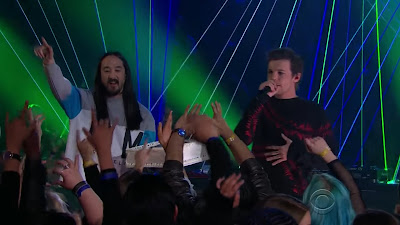 Steve Aoki & Louis Tomlinson - Just Hold On ( The Late Late Show with James Corden )