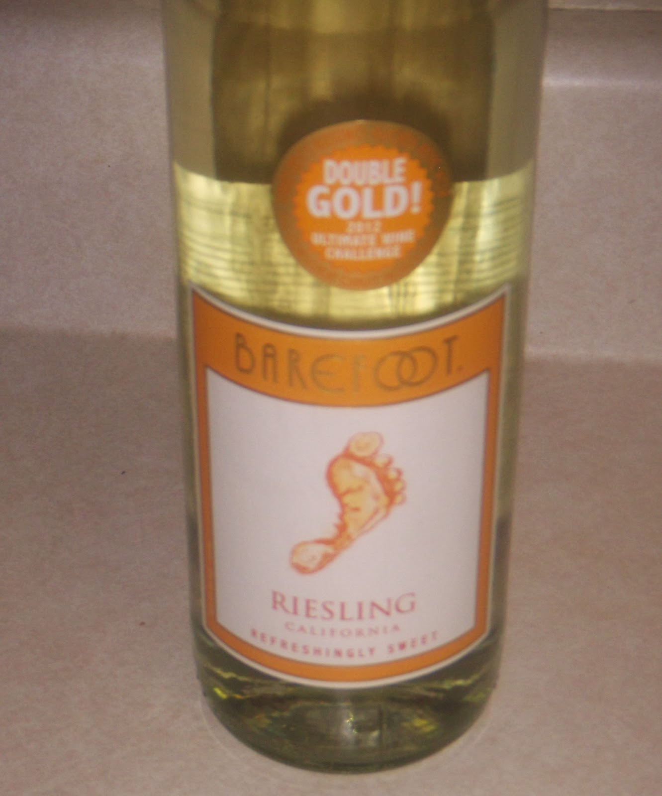 Mommie of 2 Barefoot Wine Review