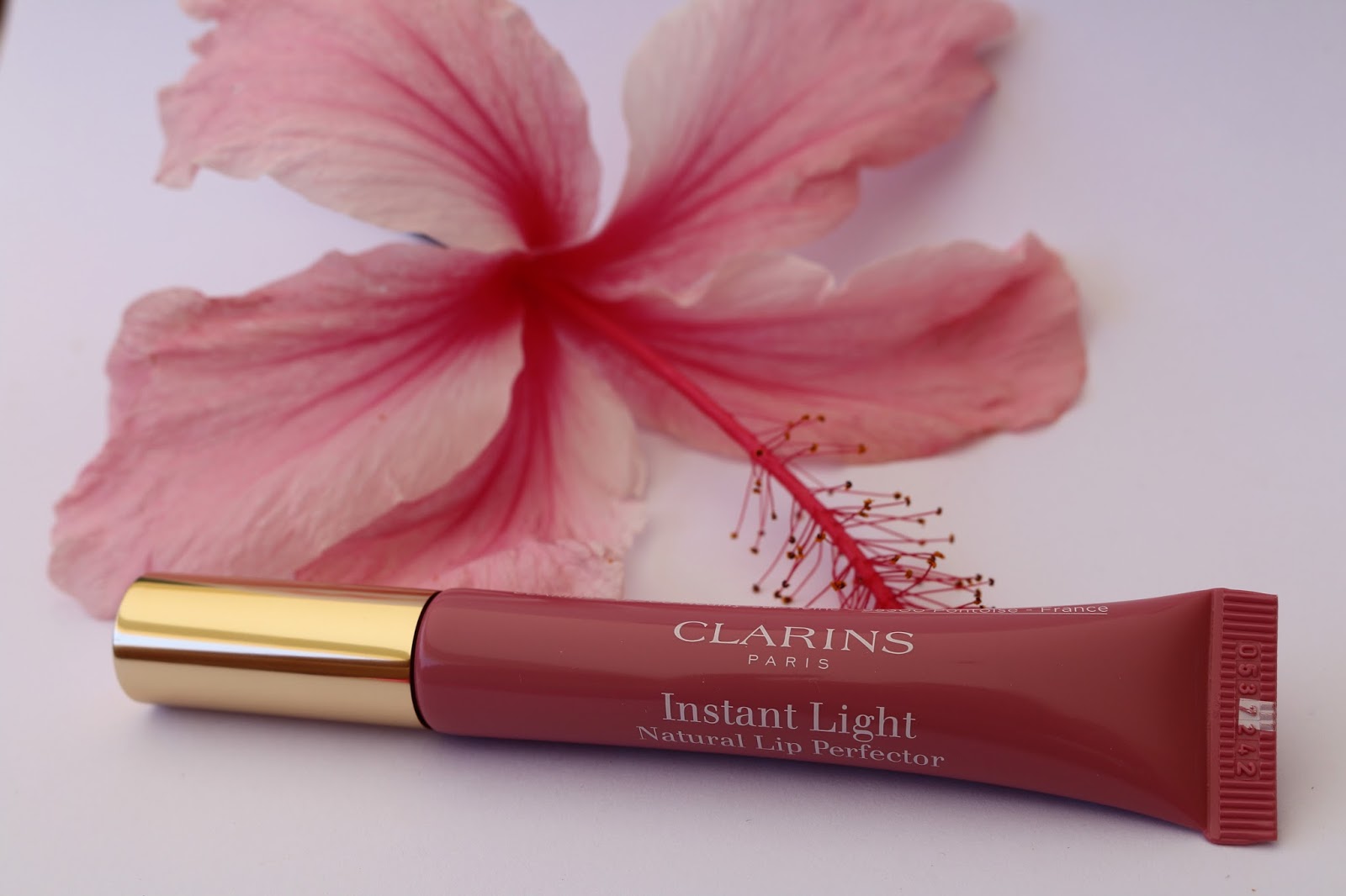 Clarins Instant Light Brush-On Perfector - wide 6