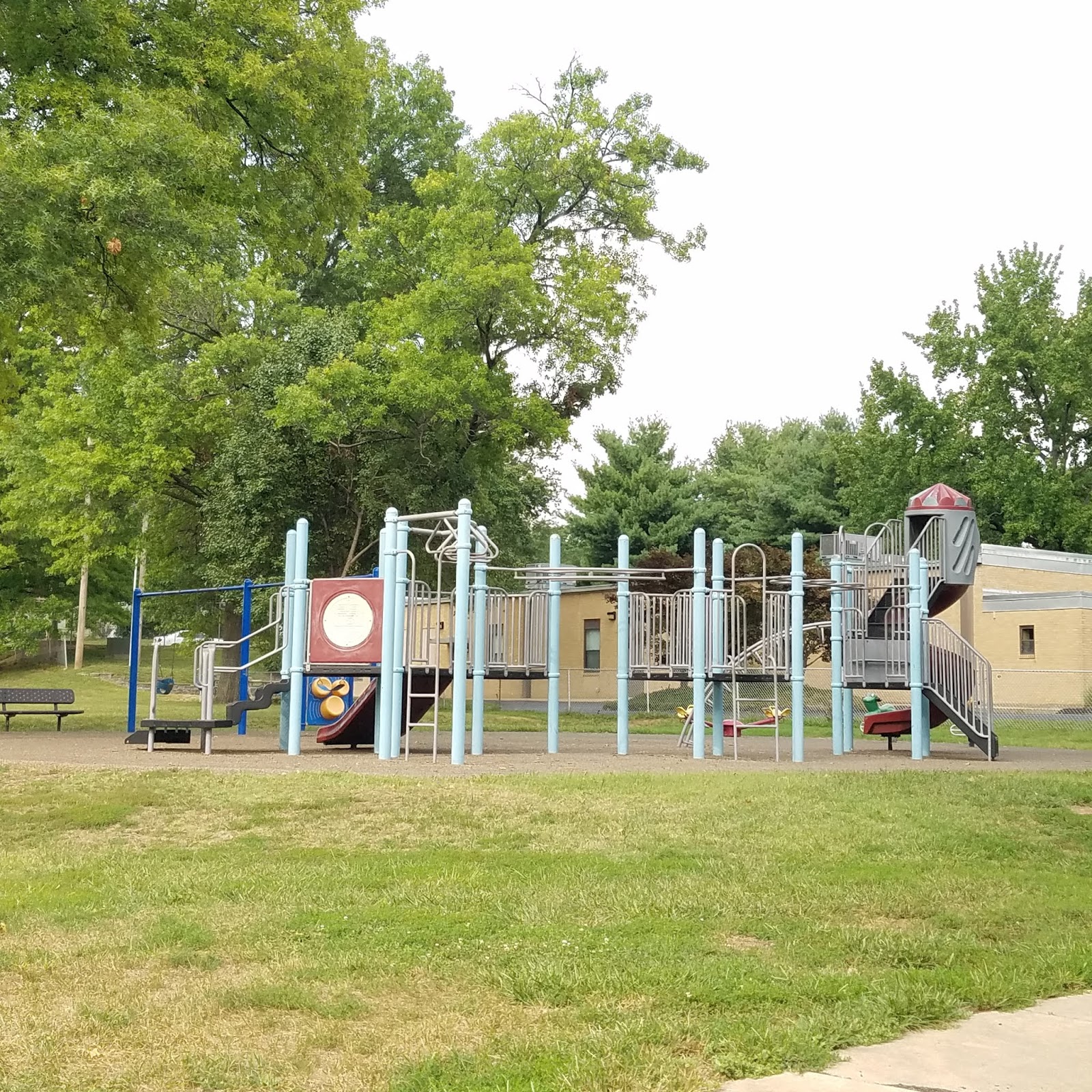 Play St. Louis Bissell Hills Park, Bellefontaine Neighbors