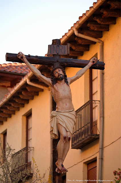 Santo Cristo del misterio de la Crucifixión. Cofradía del Dulce Nombre de Jesús Nazareno. León. Foto G. Márquez Santo Cristo del misterio de la Crucifixión. Cofradía del Dulce Nombre de Jesús Nazareno. León. Foto G. Márquez