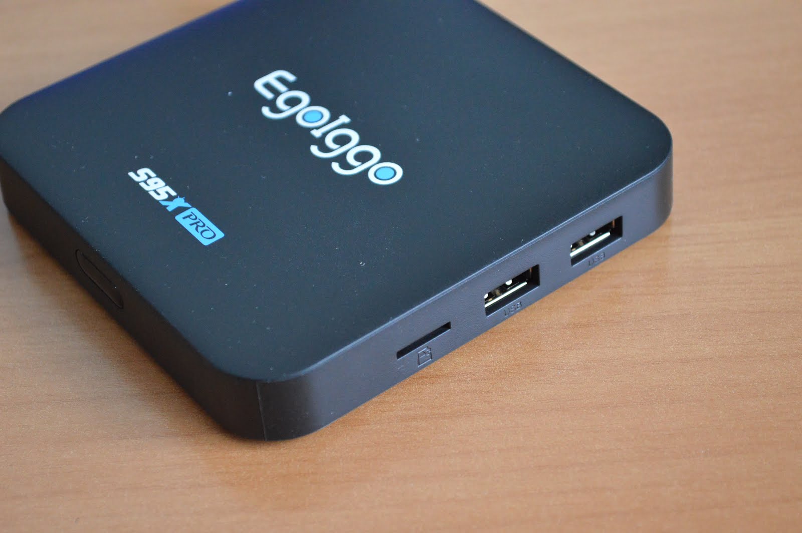 Android TV Box EgoIggo S95X Pro
