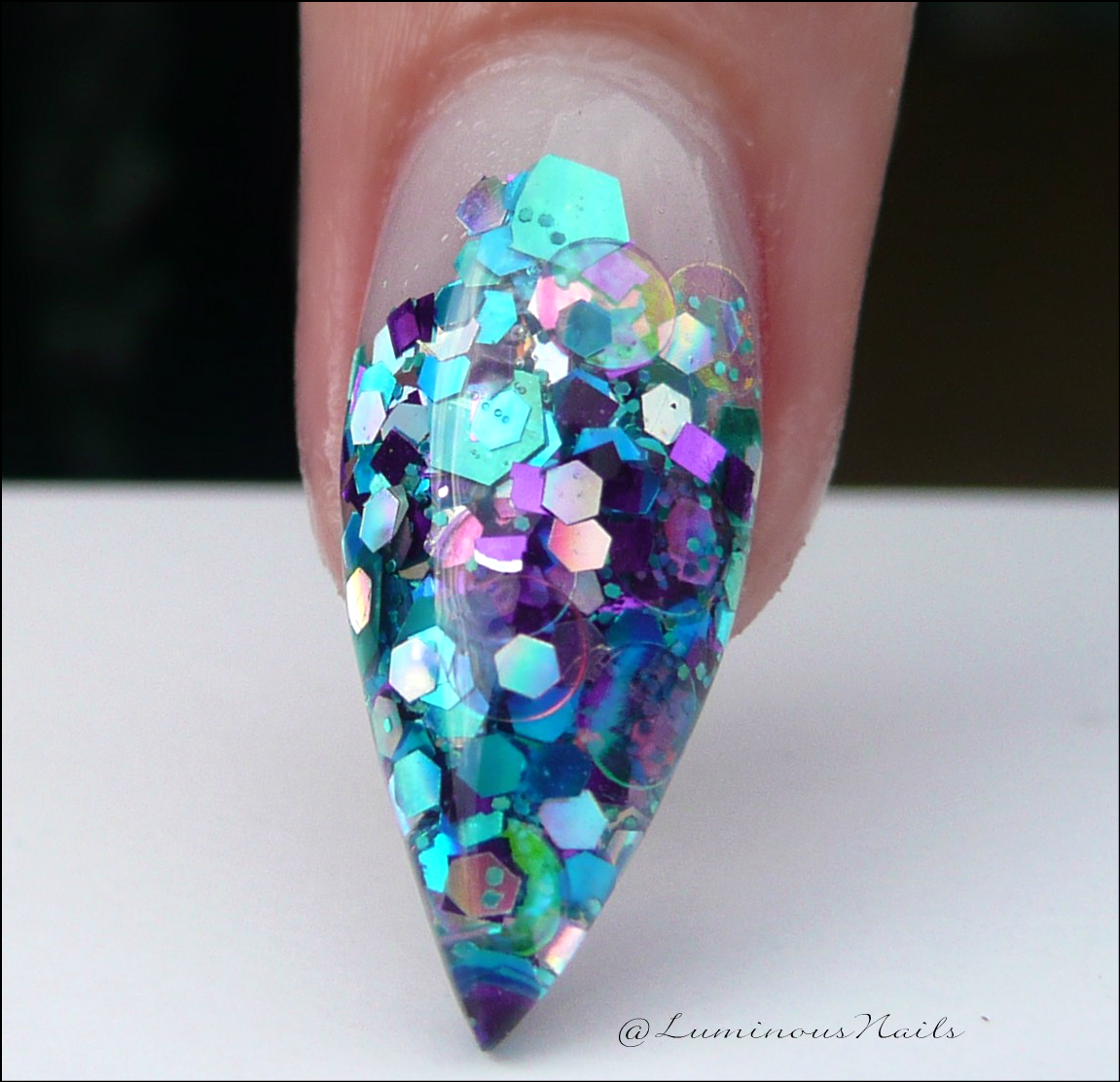 Luminous Nails Atlantic Mermaid Inspired Acrylic Inspired By Atlantic Mermaid Glitter From Heaven Gellyfit Australia Fw101 La02 D01 L01 The Amazing Sarah Get Buffed