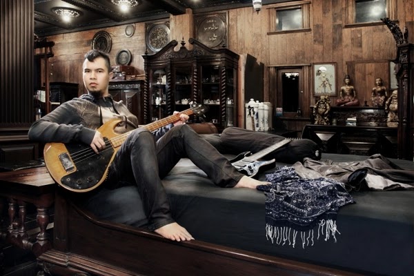 Ahmad Dhani dan rumahnya