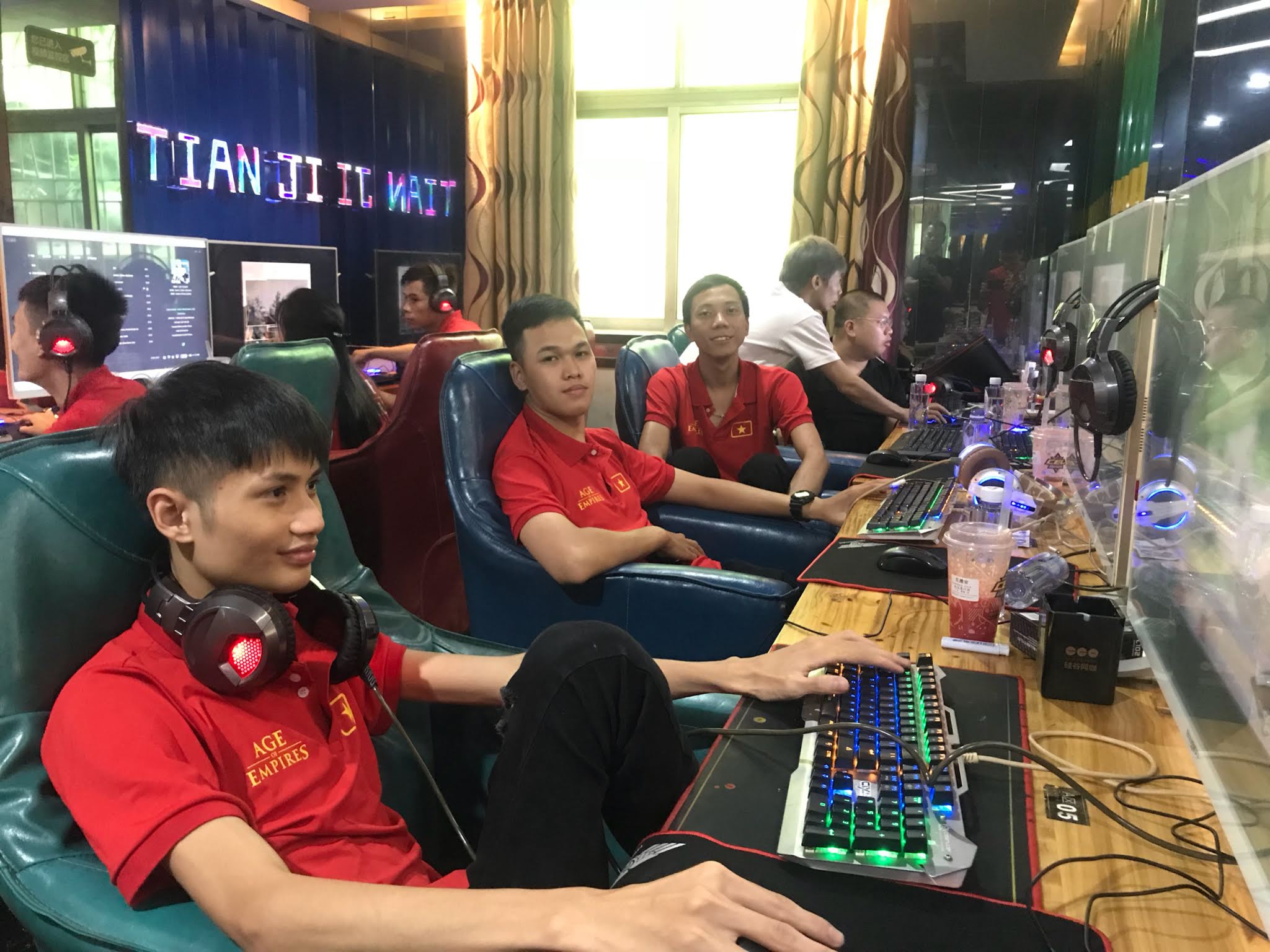 AoE Trung Việt 2018