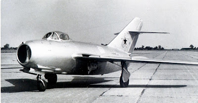Серийный истребитель МиГ-15