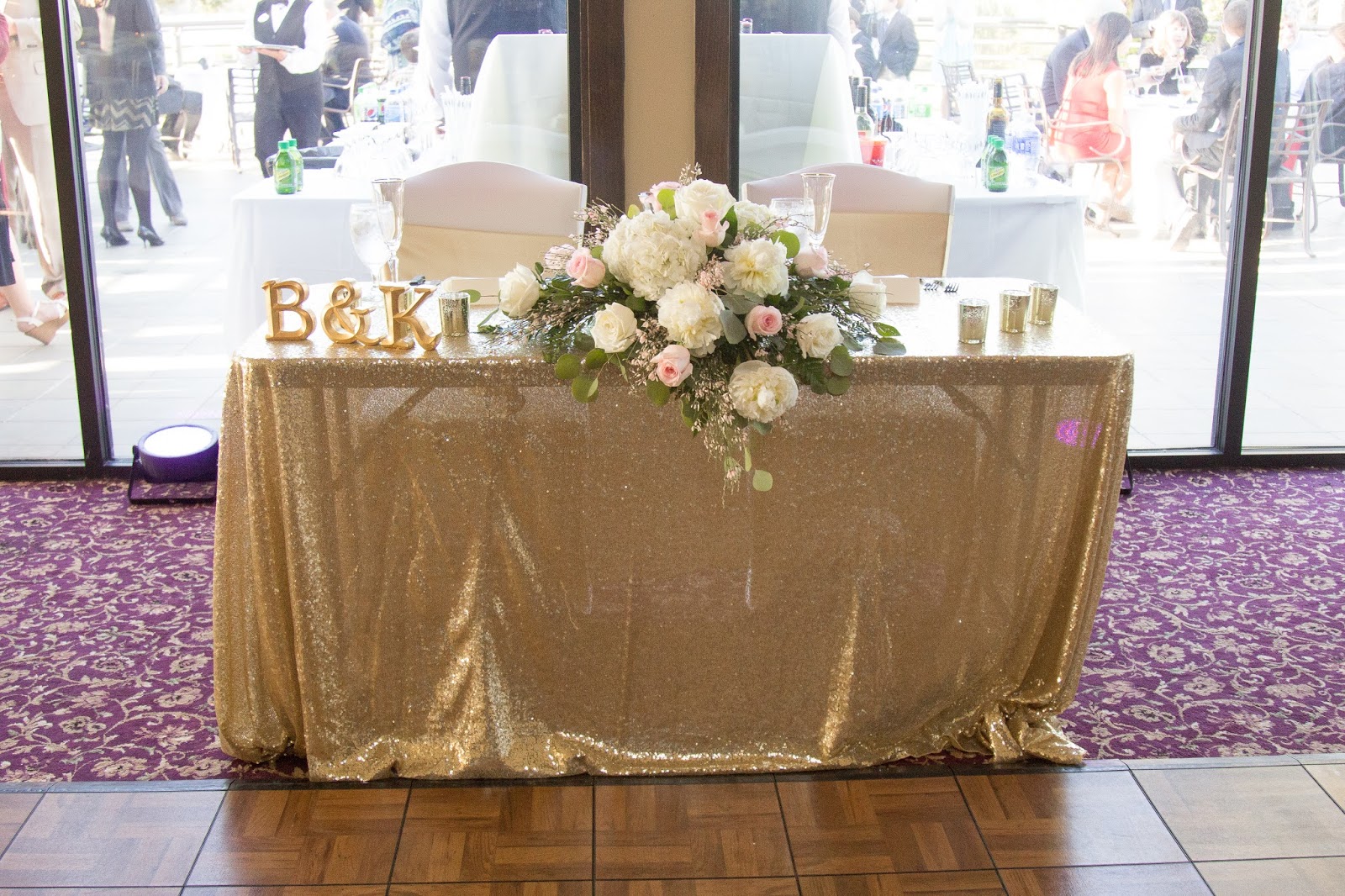 gold sequin sweetheart table
