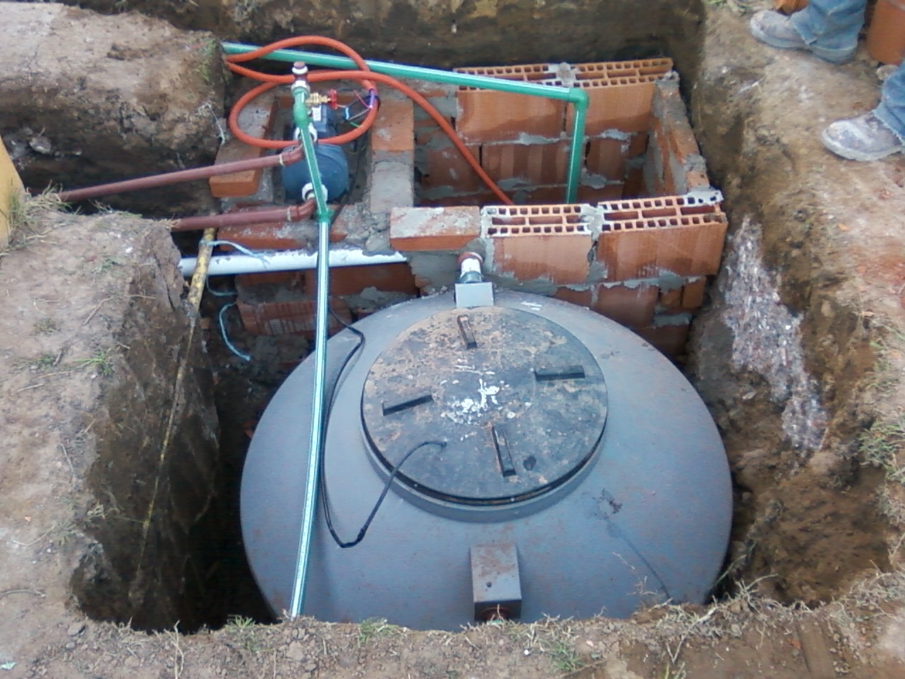 La ratonera . Obra electrica.Cisterna control de nivel de llenado por