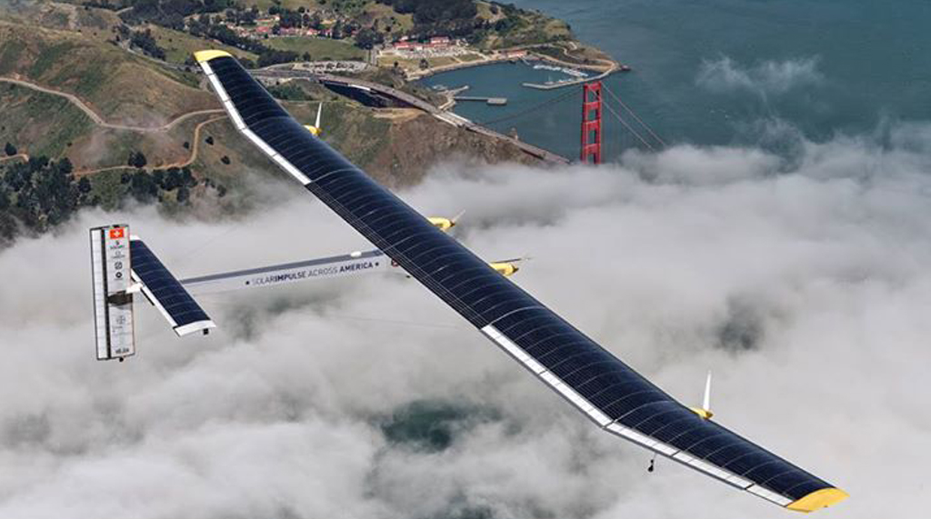 Solar Impulse 2 - Solar Plane Completes Record 120-Hour Flight Across Pacific!