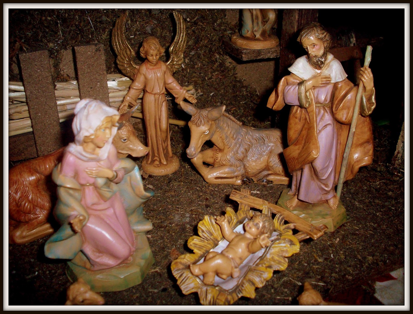 The Vintage Chateau Fontanini Nativity