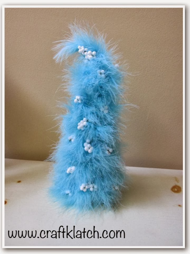 Craft Klatch ® Whimsical Feather Boa Christmas Tree