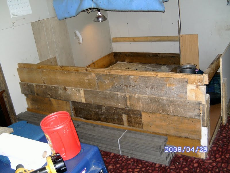 24 PAWS OF LOVE Monday MemoriesThe Whelping Bed