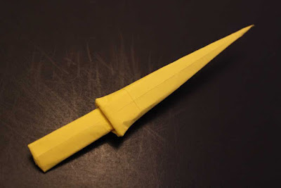 Cách xếp con dao bằng giấy phong cách origami