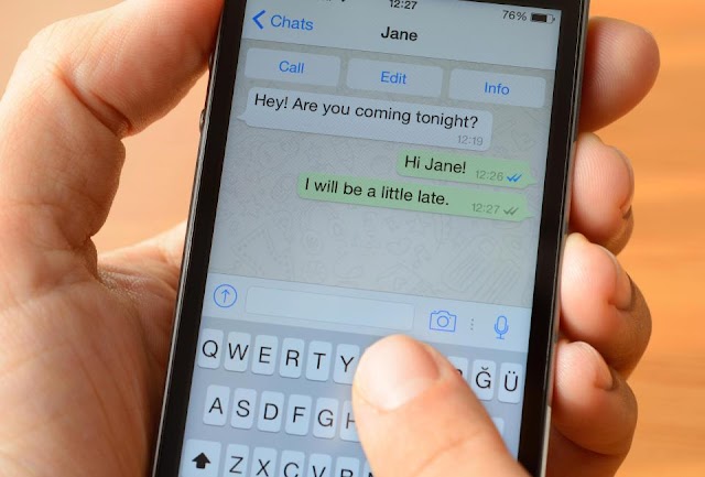 WhatsApp 'Hack or bug' OTHER people read your texts