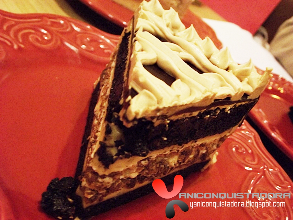 yaniconquistadora The Kitchen of Cakes and Coffee