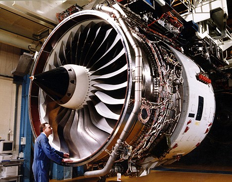 Rolls+Royce+Jet+Engine+manufacture+Derby+England.jpg