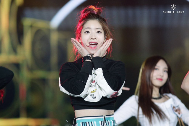 트와이스 다현 똥머리 | 인스티즈