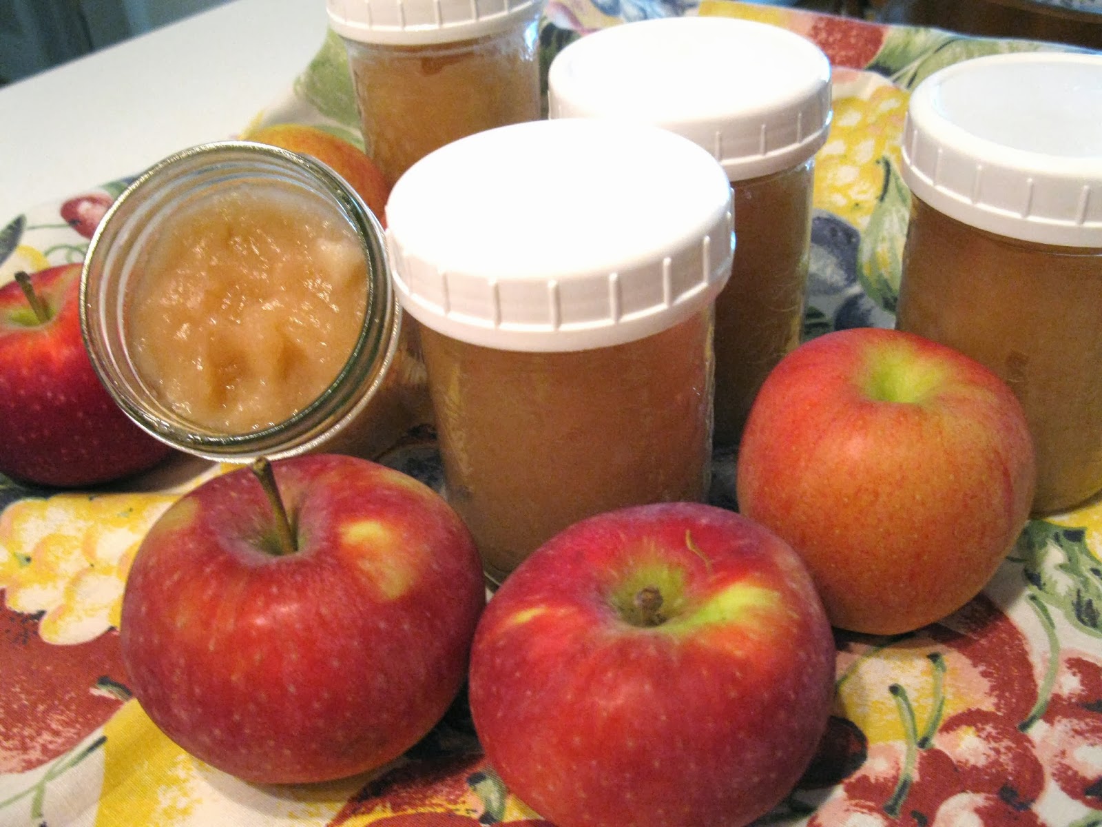 Ma cuisine...sans prétention Compote de pommes rose